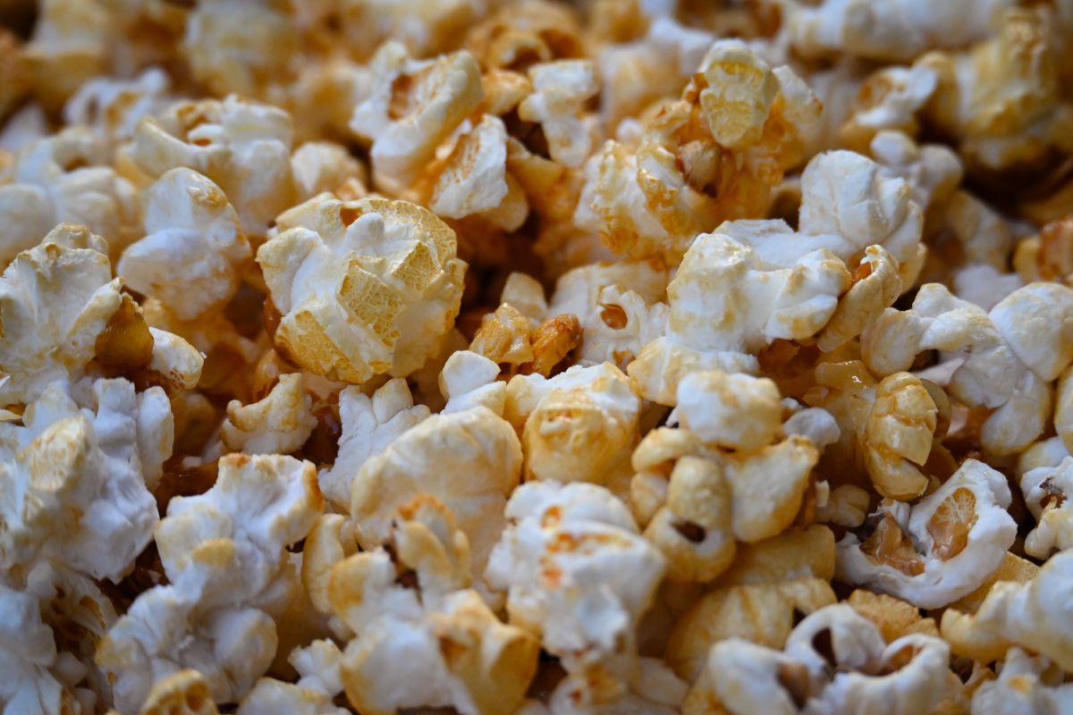 Popcorn come al cinema: il metodo semplice per prepararli croccanti e profumati a casa