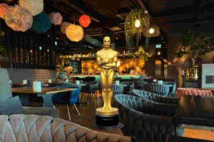 Quanto costa mangiare nei ristoranti di Wolfgang Puck, lo chef delle star degli Oscar