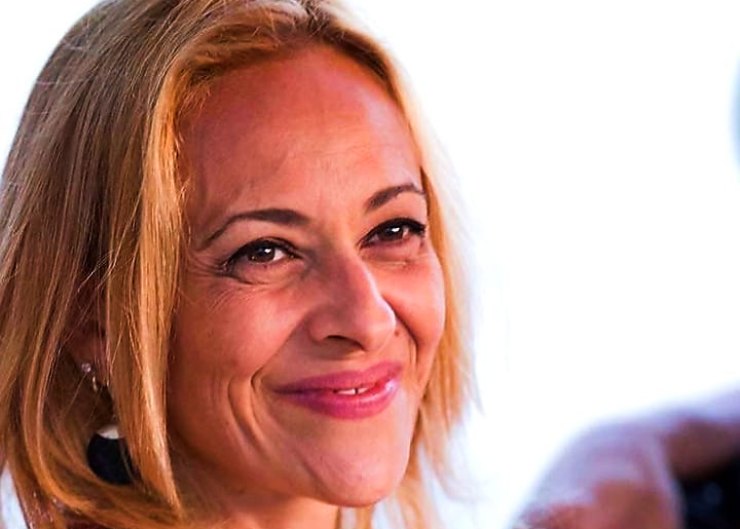 Un Posto al Sole, il dramma segreto di Luisa Amatucci: così ha rivelato la malattiaUn Posto al Sole, il dramma segreto di Luisa Amatucci: così ha rivelato la malattia